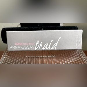 NWT Damsel in Defense Breakaway Braid Keychain Wristlet Gray Gunmetal